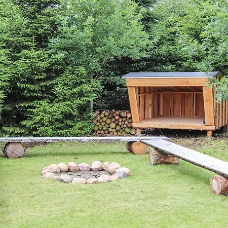 Σπίτι διακοπών 6 Bedroom Cozy In