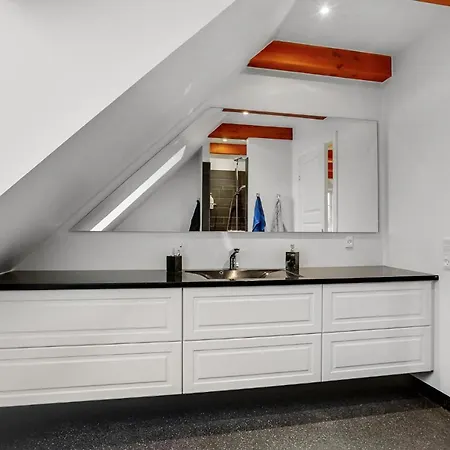 6 Bedroom Cozy In Ferienhaus