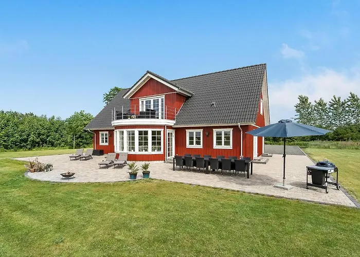 6 Bedroom Cozy In Casa vacanze *