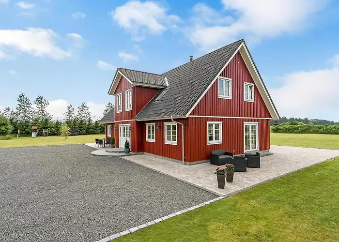 6 Bedroom Cozy In
