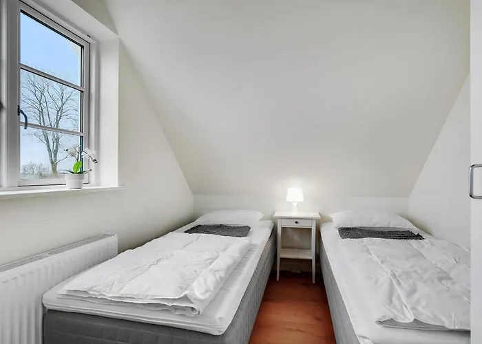 Casa vacanze 6 Bedroom Cozy In *