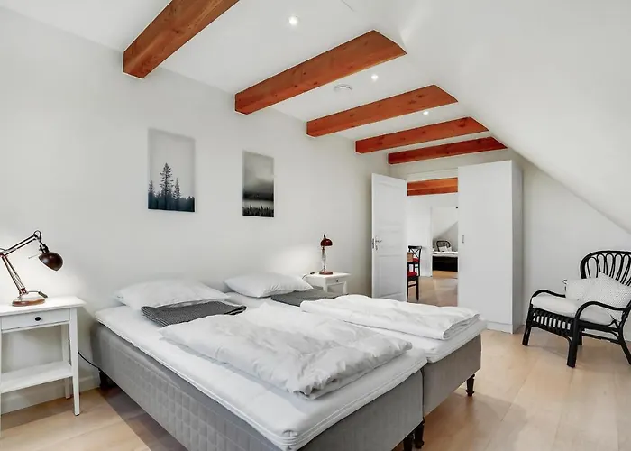 6 Bedroom Cozy In Casa vacanze